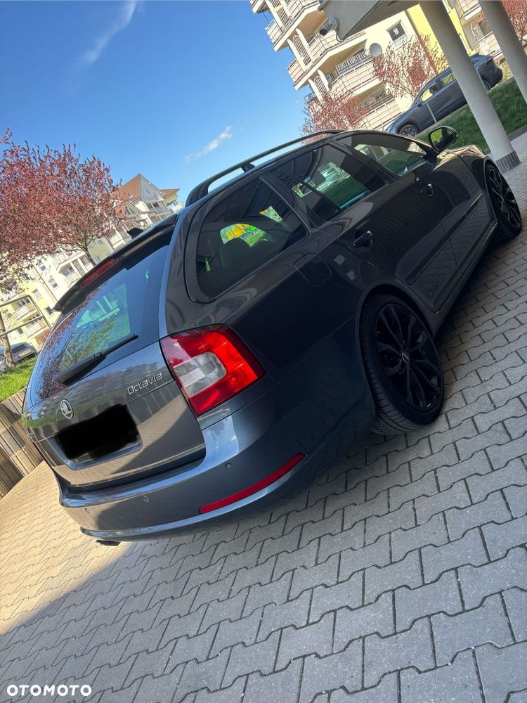 Skoda Octavia 2.0 TDI RS - 3