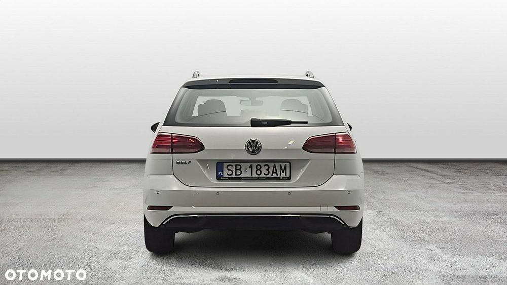 Volkswagen Golf - 4