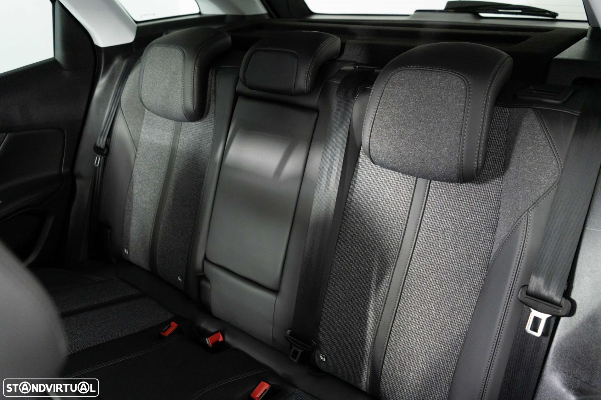 Peugeot 3008 1.6 Hybrid Allure e-EAT8 - 9