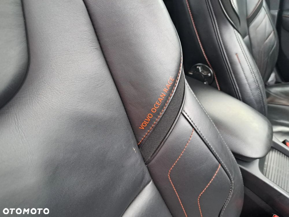 Volvo V40 D3 Drive-E Ocean Race - 9