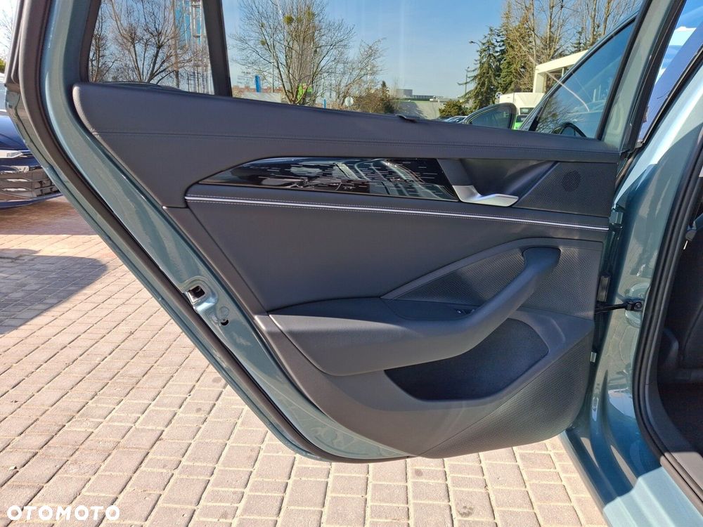 Volkswagen Passat - 14