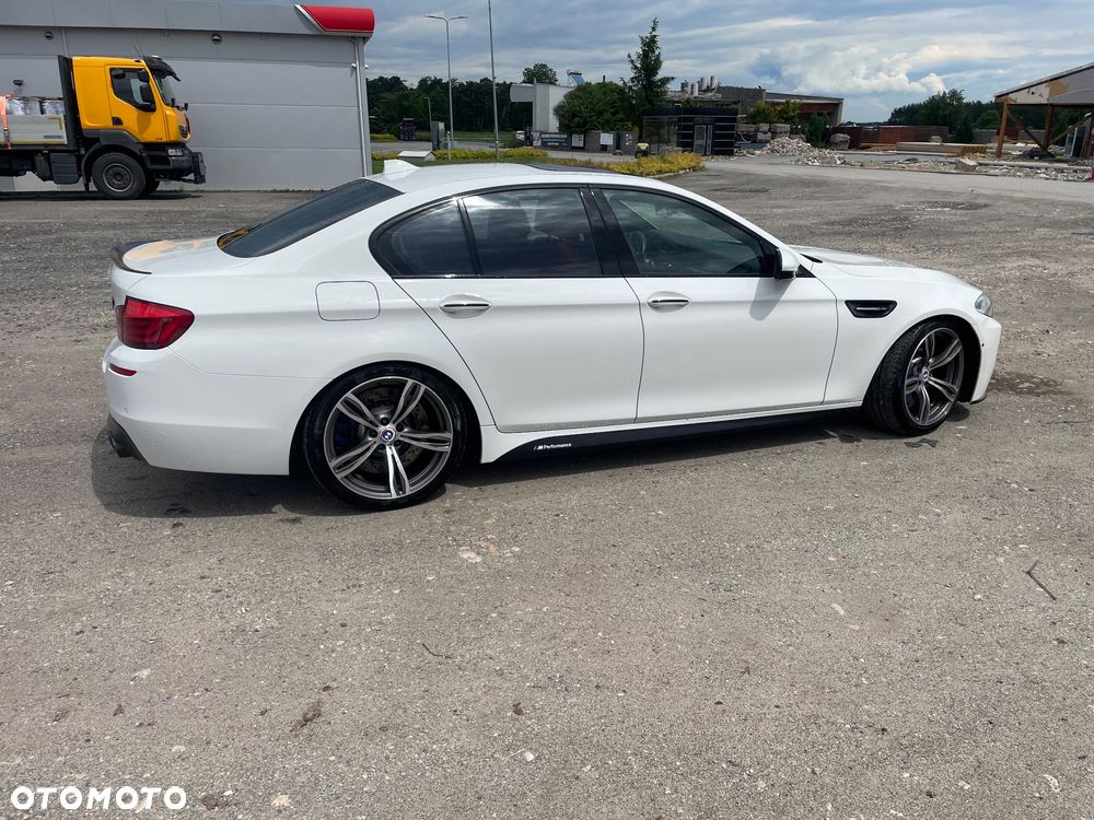 BMW M5 Standard - 5