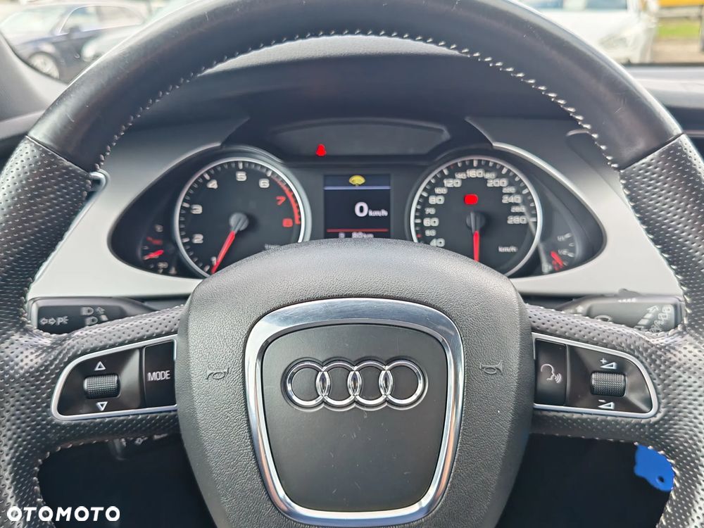 Audi A4 Avant - 16