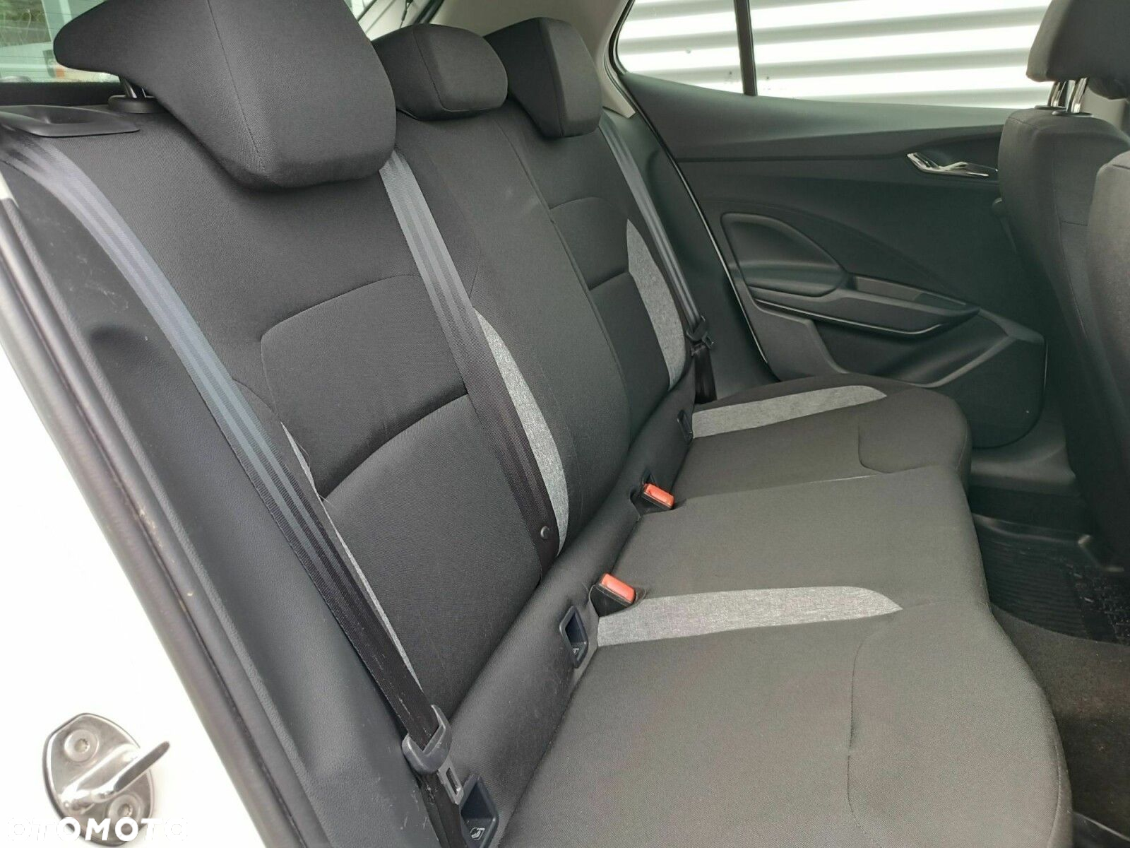 Skoda Fabia 1.0 TSI Ambition - 29