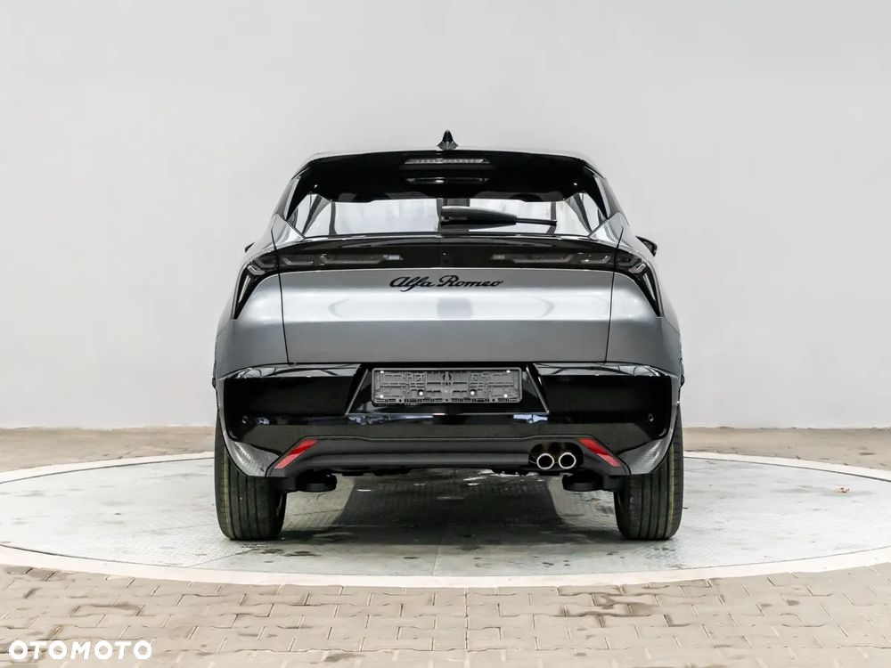 Alfa Romeo Junior 1.2 mHEV Ti eDCT - 4