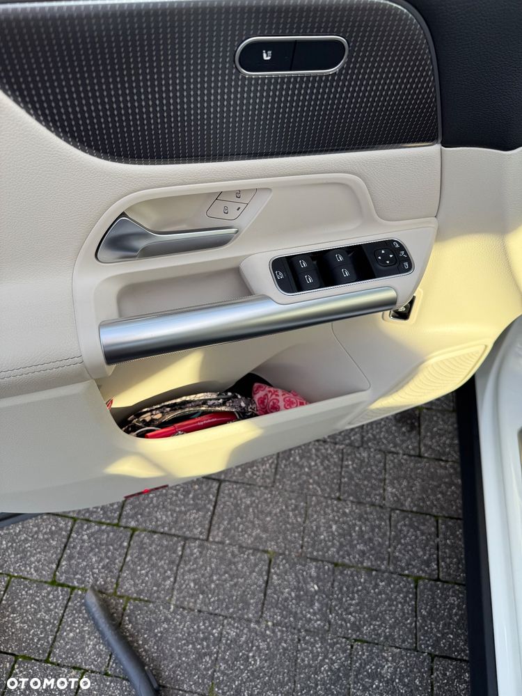 Mercedes-Benz GLA 200 Progressive - 14