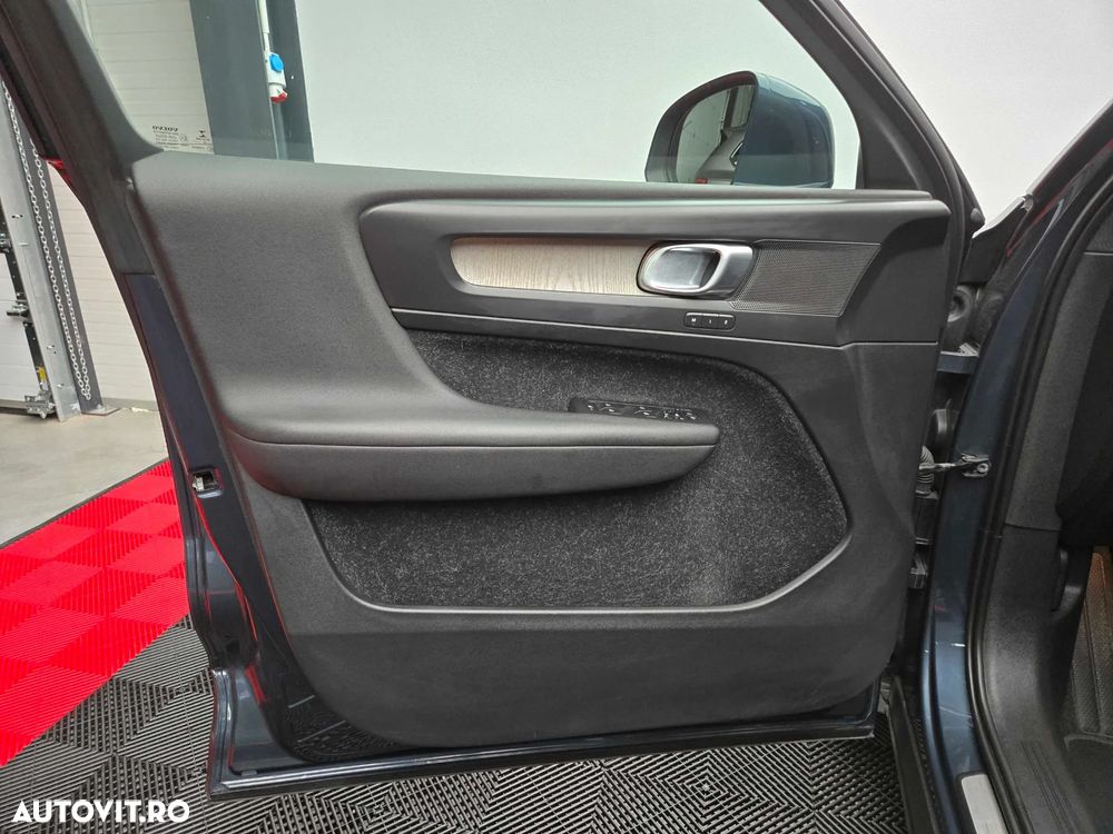 Volvo XC 40 D4 AWD Geartronic Inscription - 11