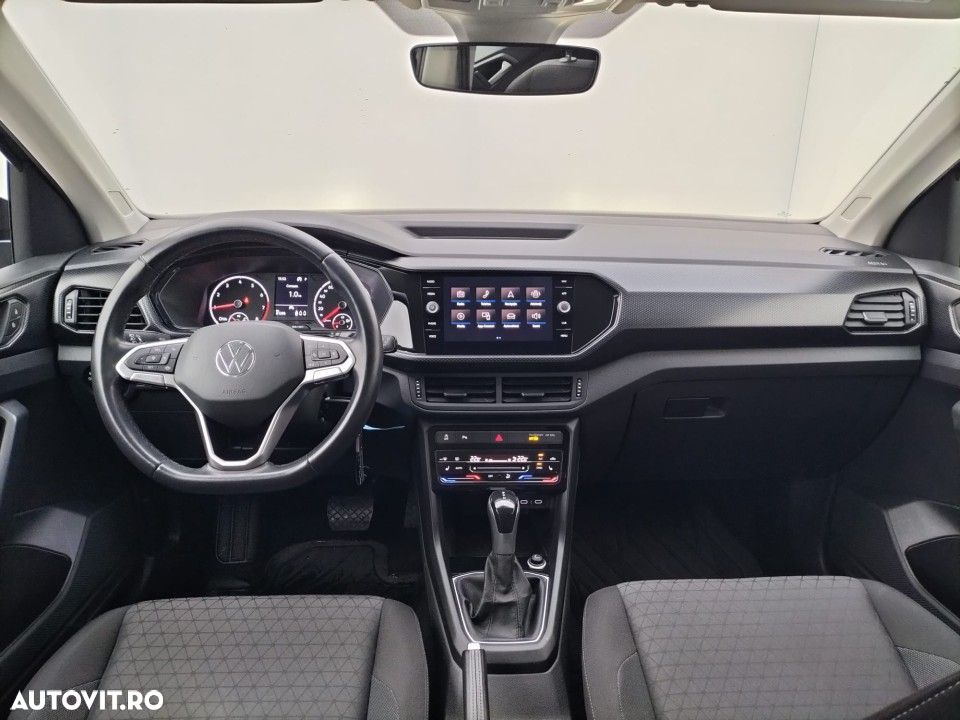 Volkswagen T-Cross - 8