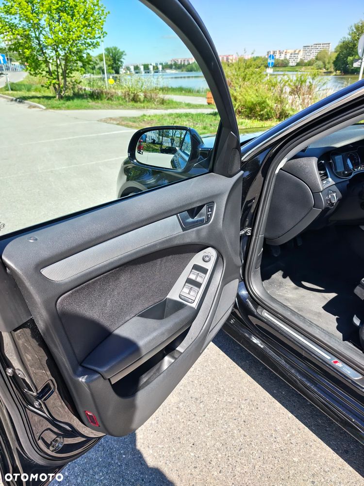 Audi A4 Avant - 13