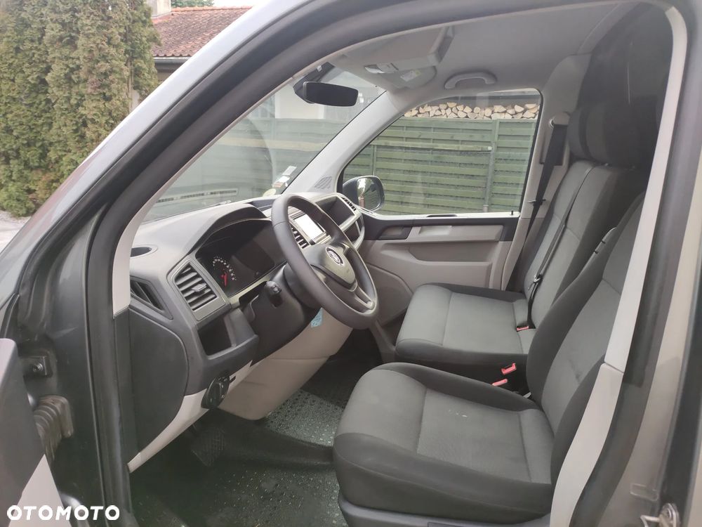 Volkswagen Transporter - 14