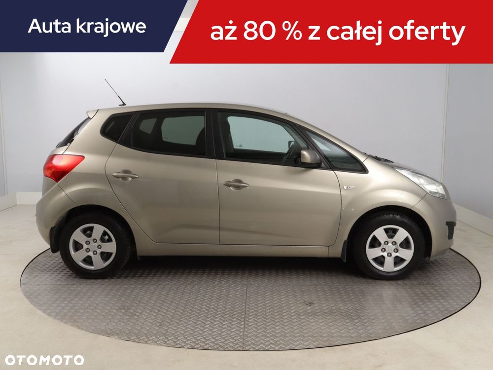 Kia Venga - 8