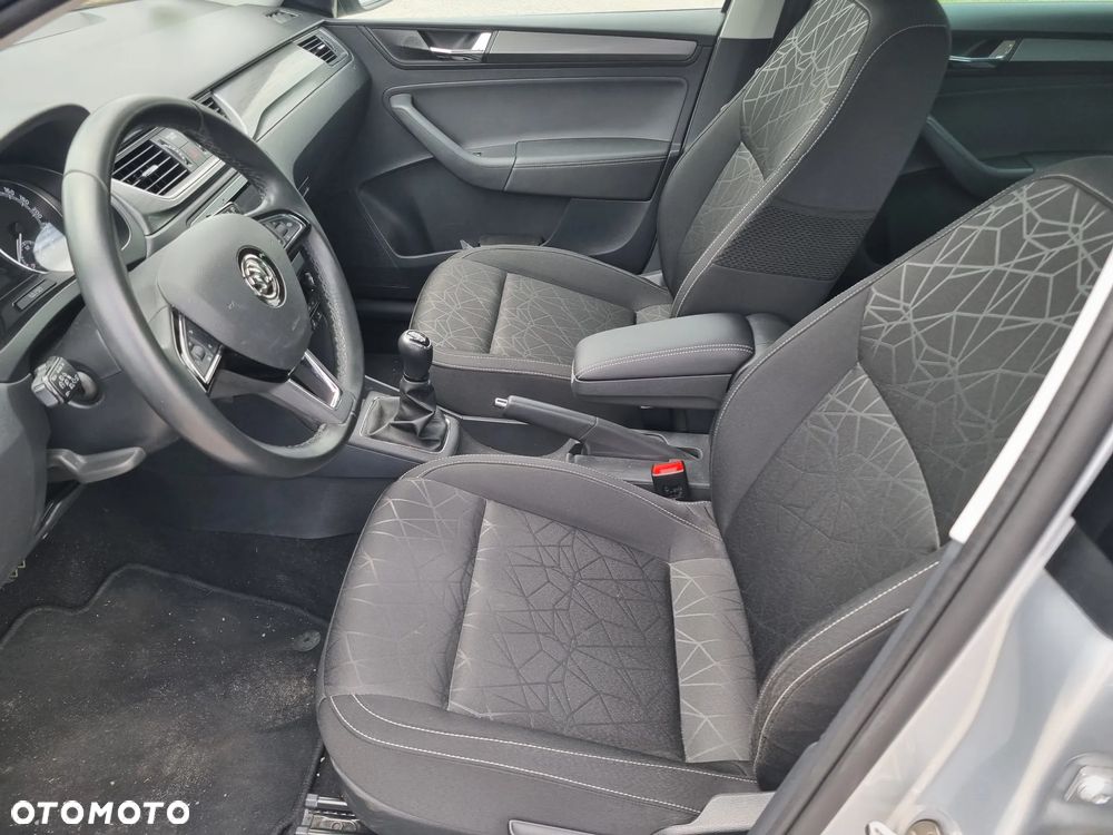 Skoda RAPID Spb 1.0 TSI Clever - 18