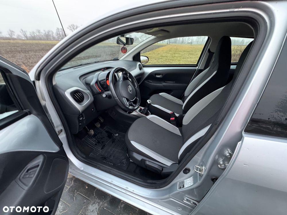 Toyota Aygo x-cite - 16