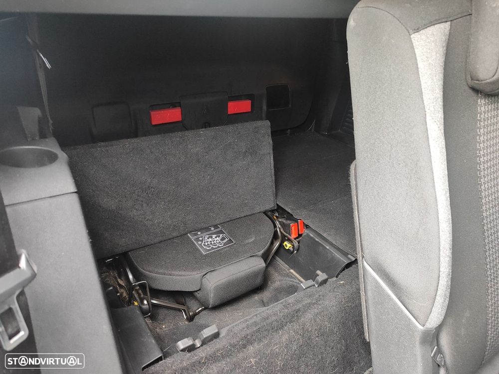 Peugeot 5008 1.5 BlueHDi Style - 11