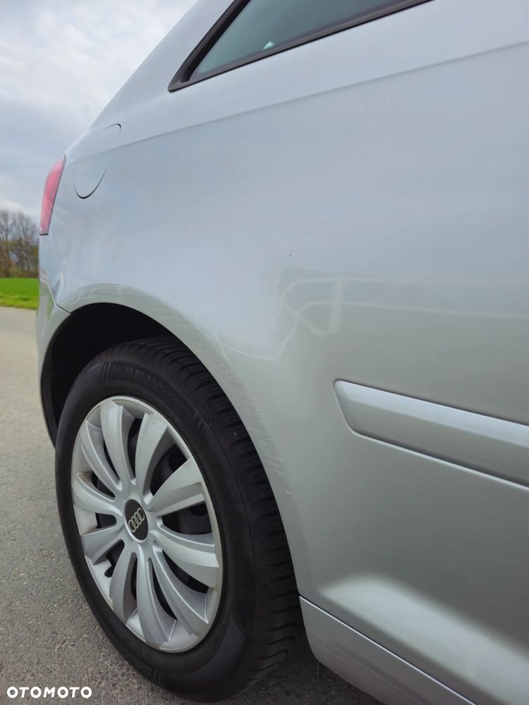 Audi A3 3-drzwiowe 1.6 TDI DPF Ambiente S tronic - 12