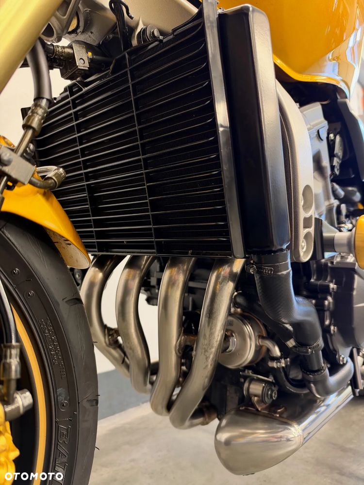 Honda Hornet - 27