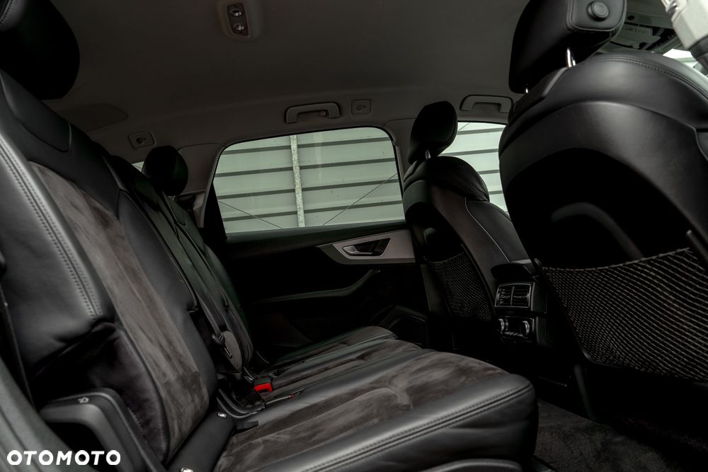 Audi Q7 3.0 TDI ultra Quattro Tiptronic - 20