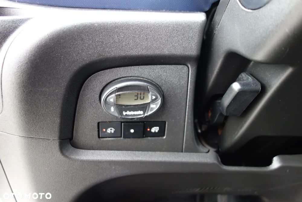 Iveco Daily 35-160 Automat HI-Matic Kontener 4.20 M +Winda 750 kg. Klima Kamera Ledy - 19