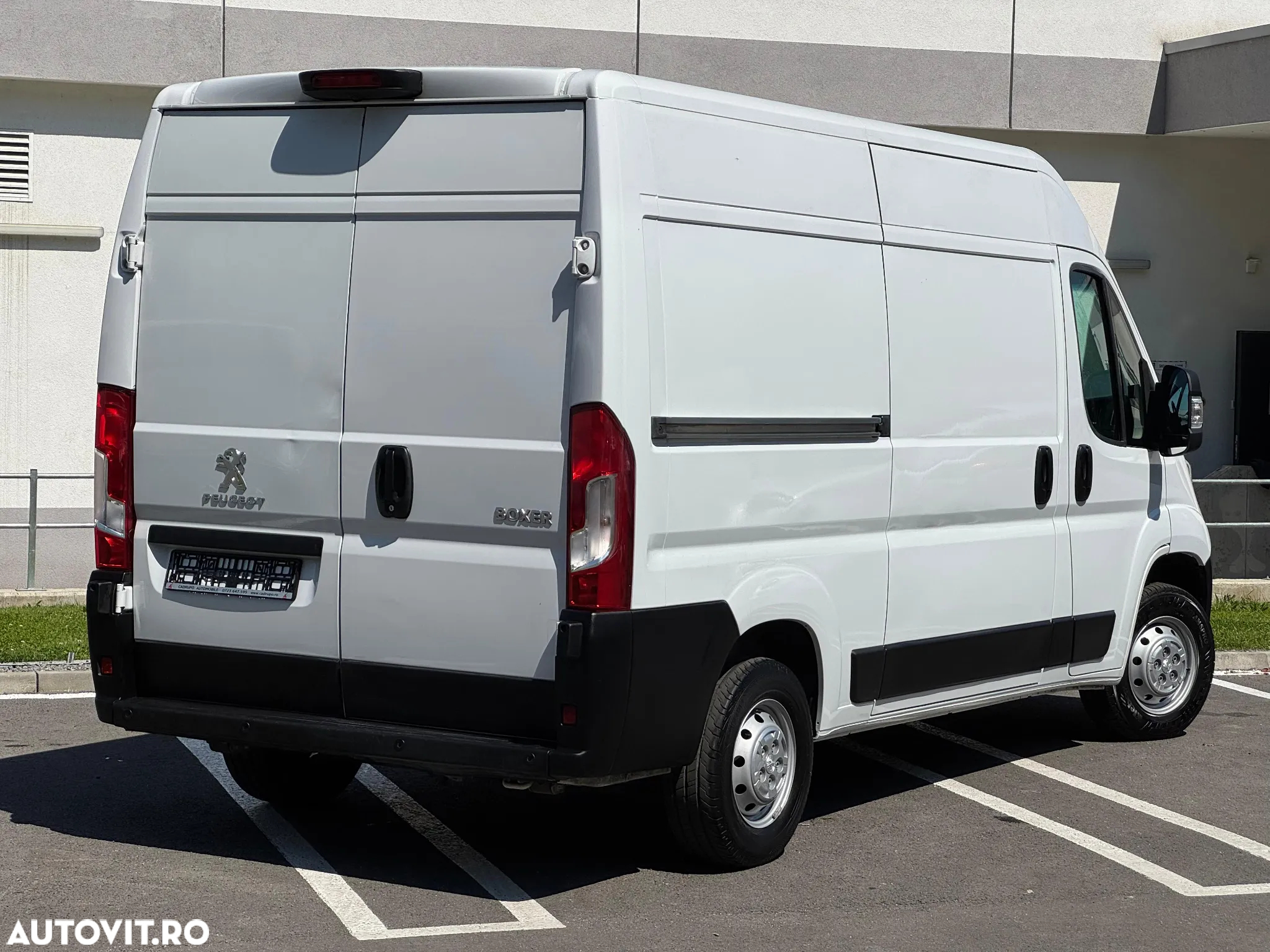 Peugeot Boxer L2H2 2.2 BlueHDI 120cp Business - 4