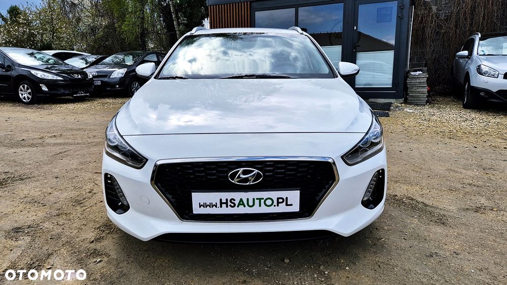 Hyundai i30 1.4 T-GDI Premiere Luxury - 4