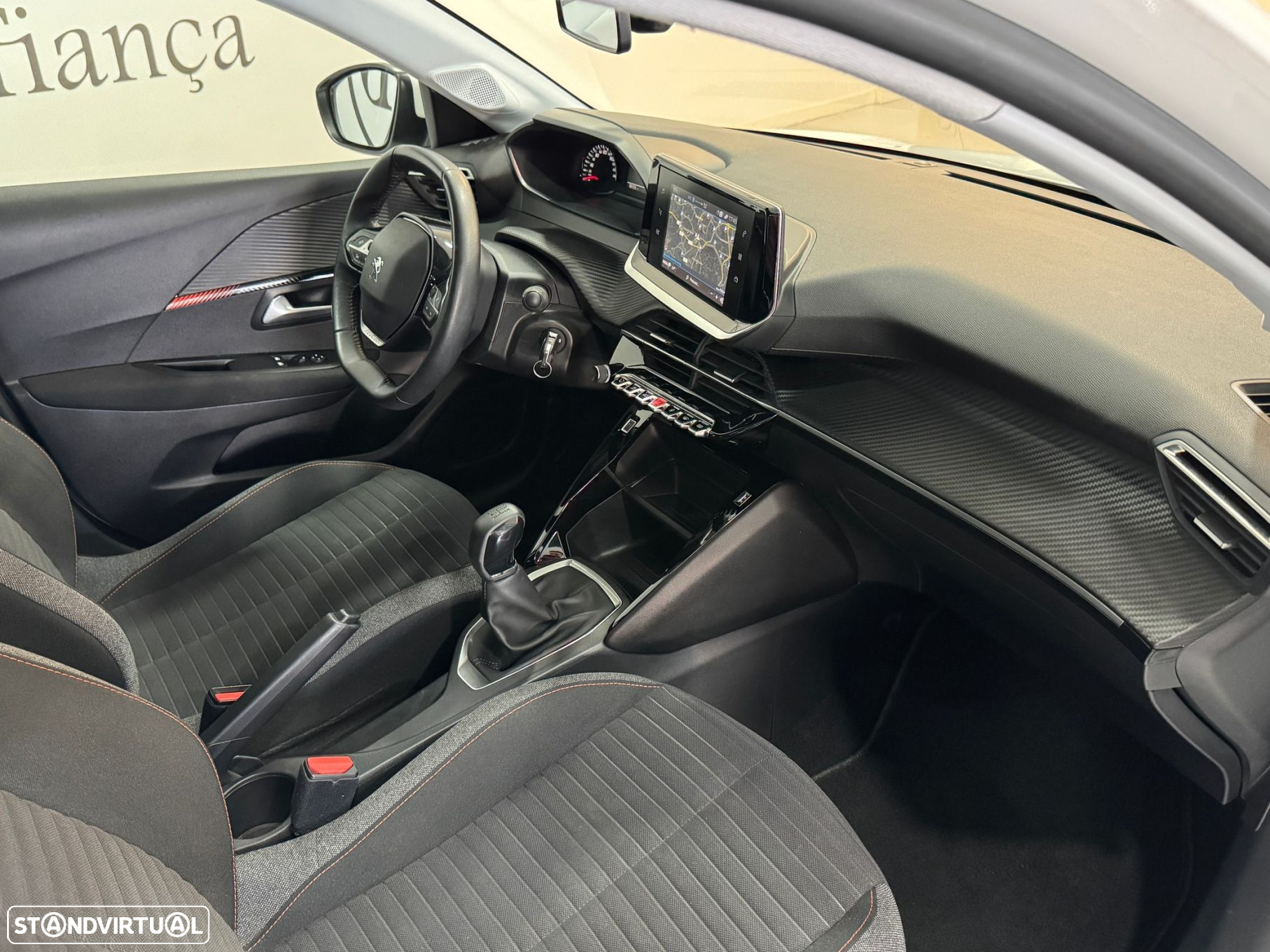 Peugeot 208 1.2 PureTech Active - 32