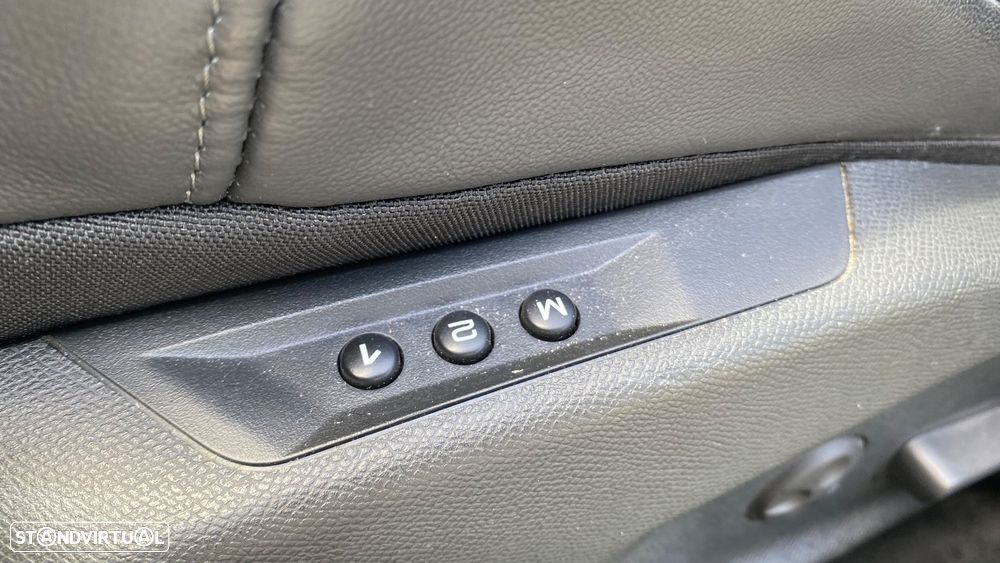 Citroën C5 X 1.6 Hybrid Shine e-EAT8 - 25