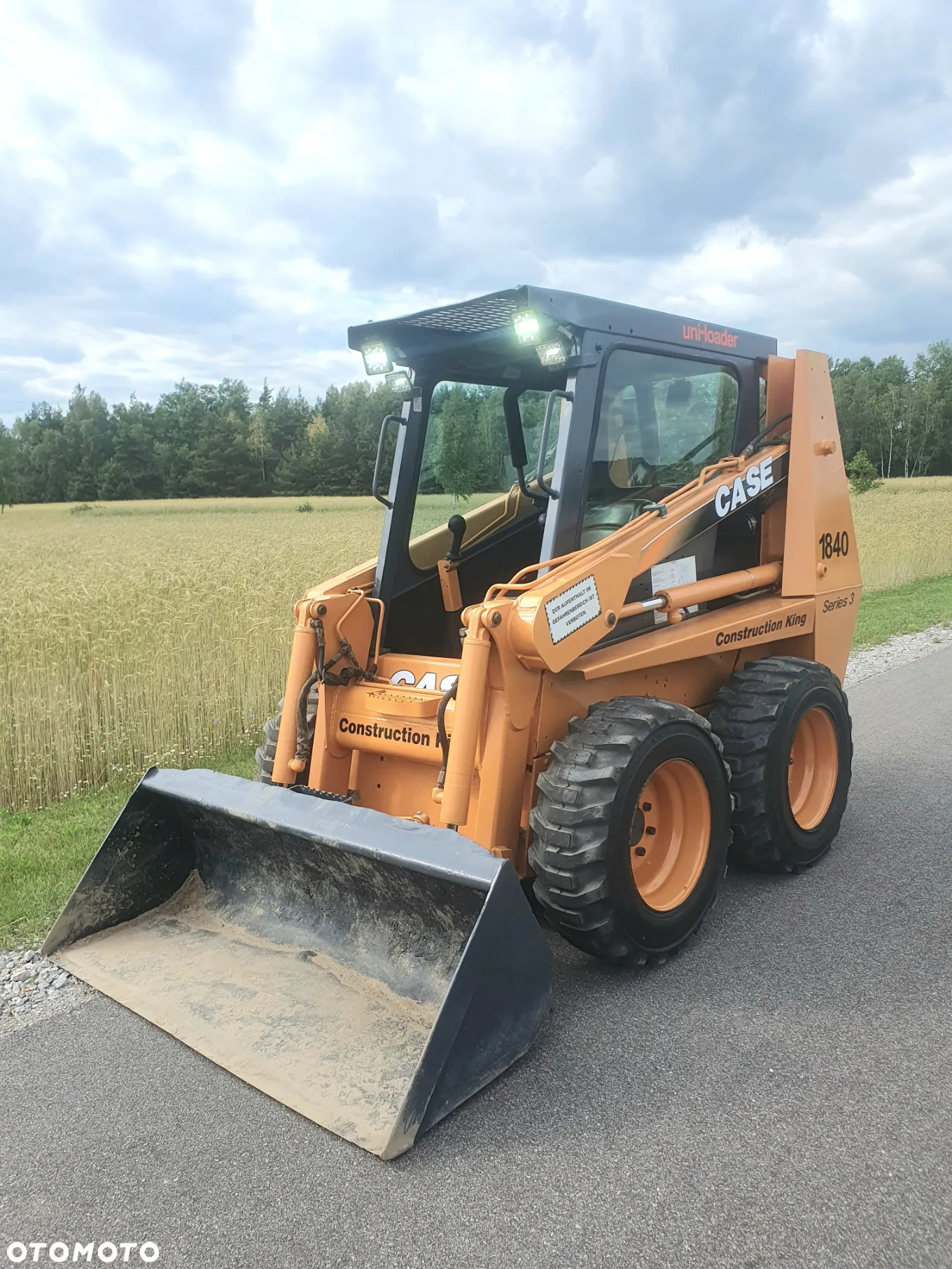 Case 1840 series 3 Bobcat Caterpillar - 2