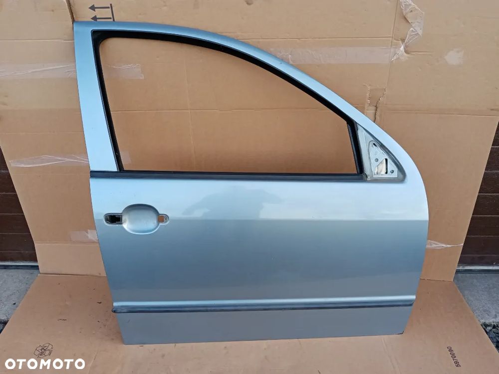 Drzwi prawy przód przednie prawe Skoda Fabia I 9151 - 1