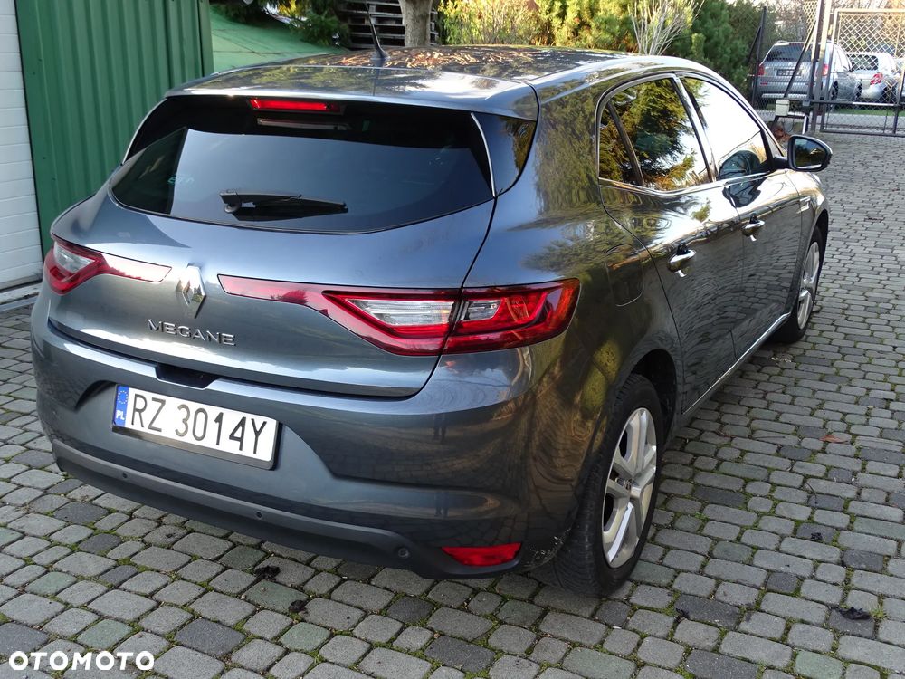 Renault Megane 1.3 TCe FAP Limited EDC - 11