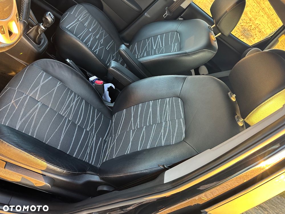 Kia Venga 1.6 CRDi 128 ISG Vision - 18