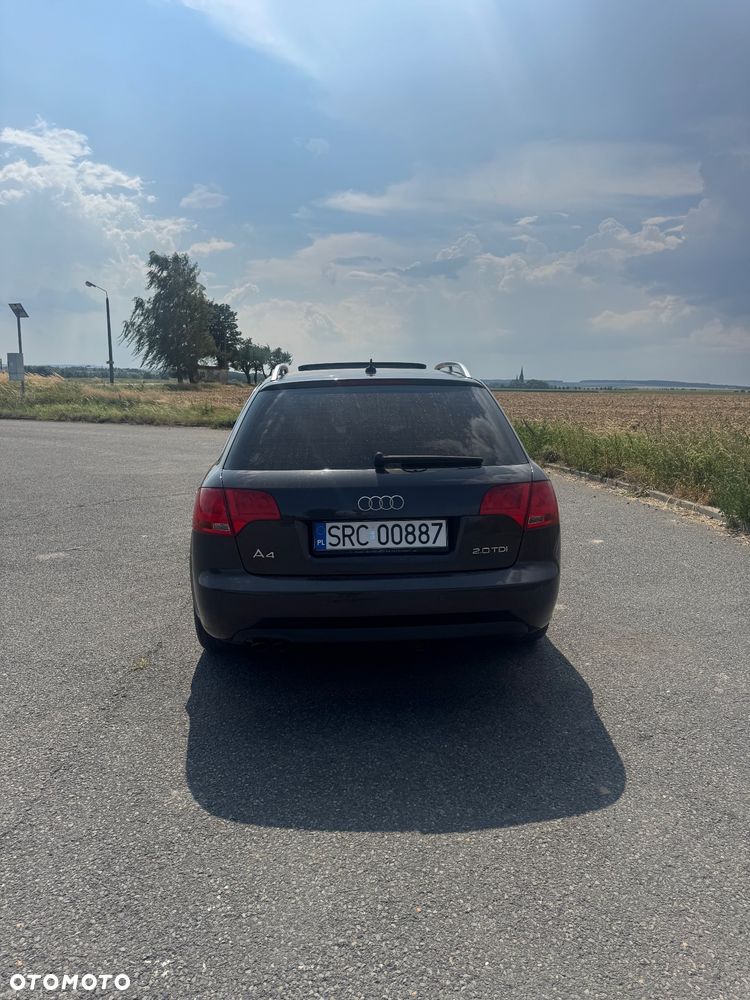 Audi A4 Avant 2.0 TDI - 4