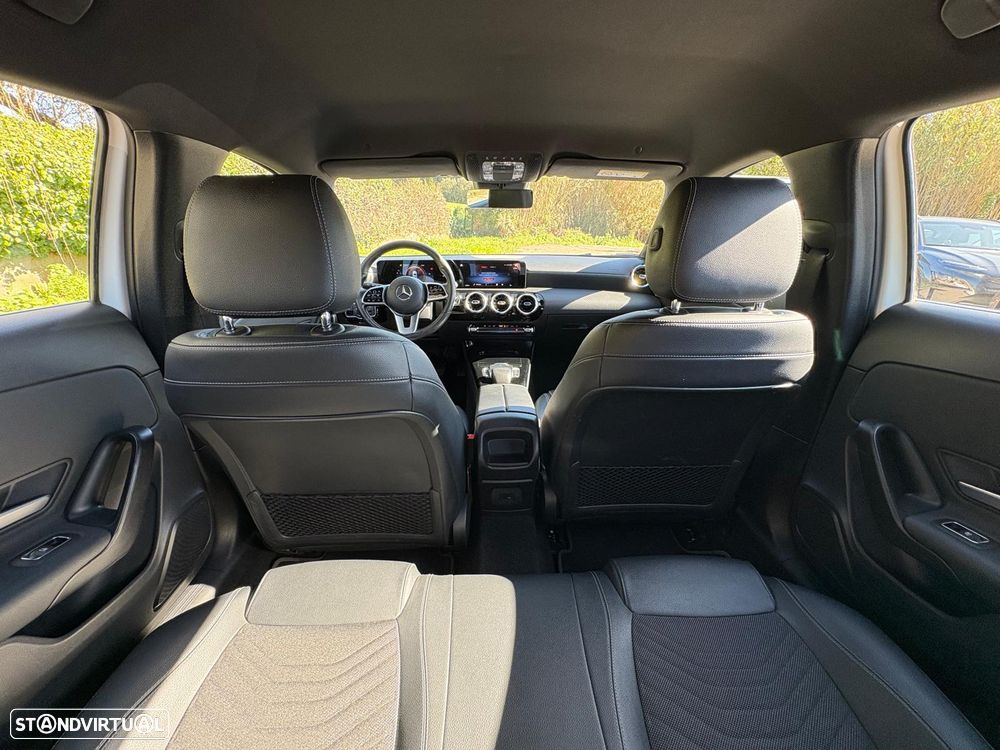 Mercedes-Benz A 180 d 8G-DCT - 38