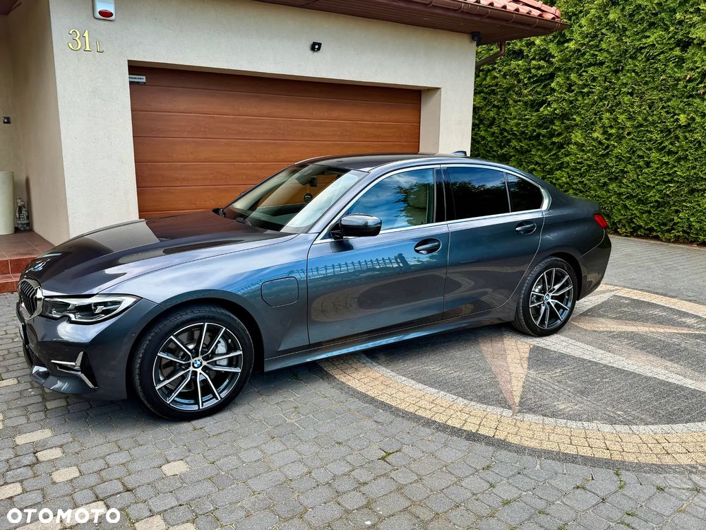 BMW Seria 3 330e Luxury Line sport - 2