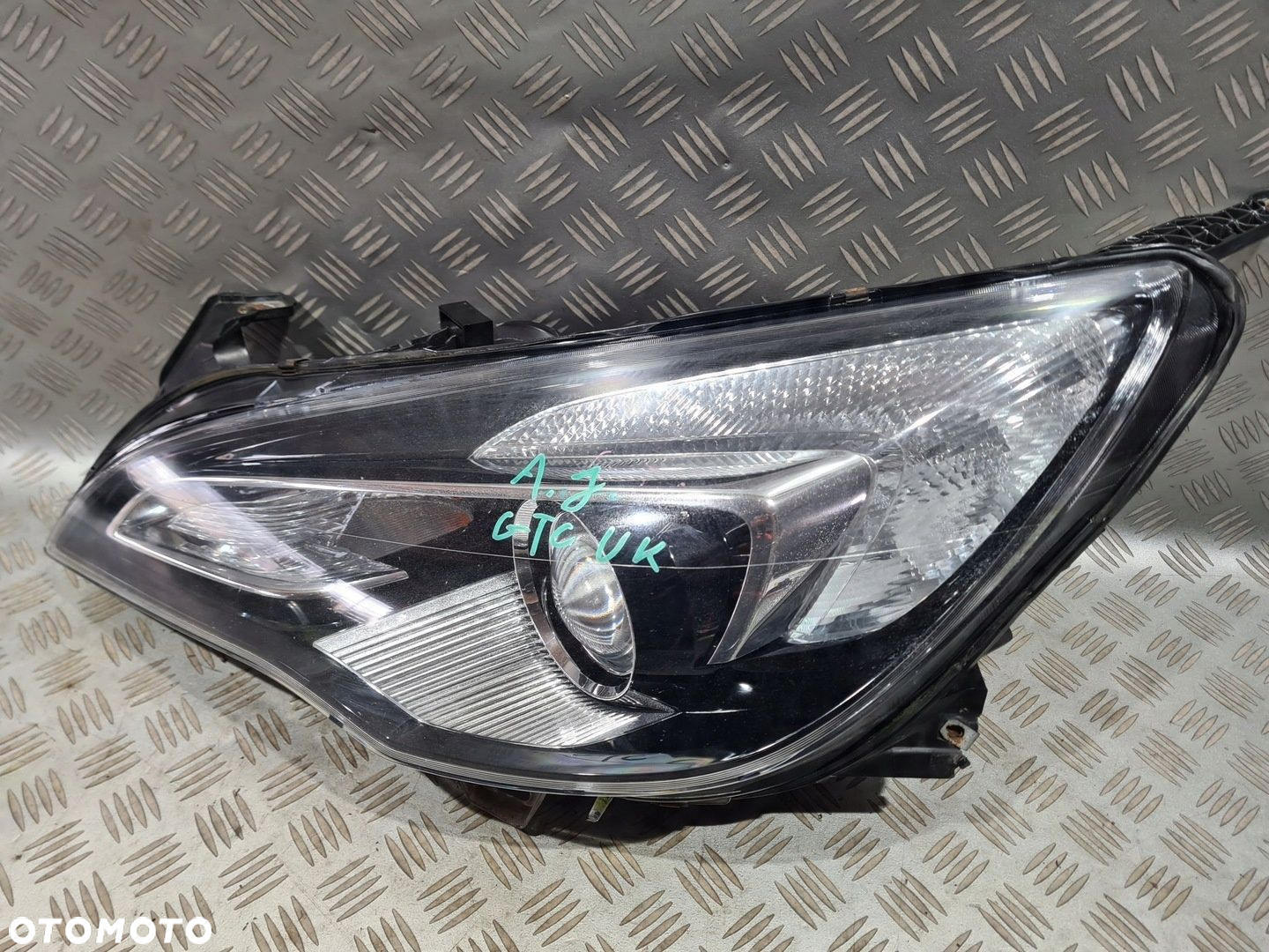 LAMPA LEWA PRZEDNIA ASTRA J GTC CASCADA ANGLIK - 3