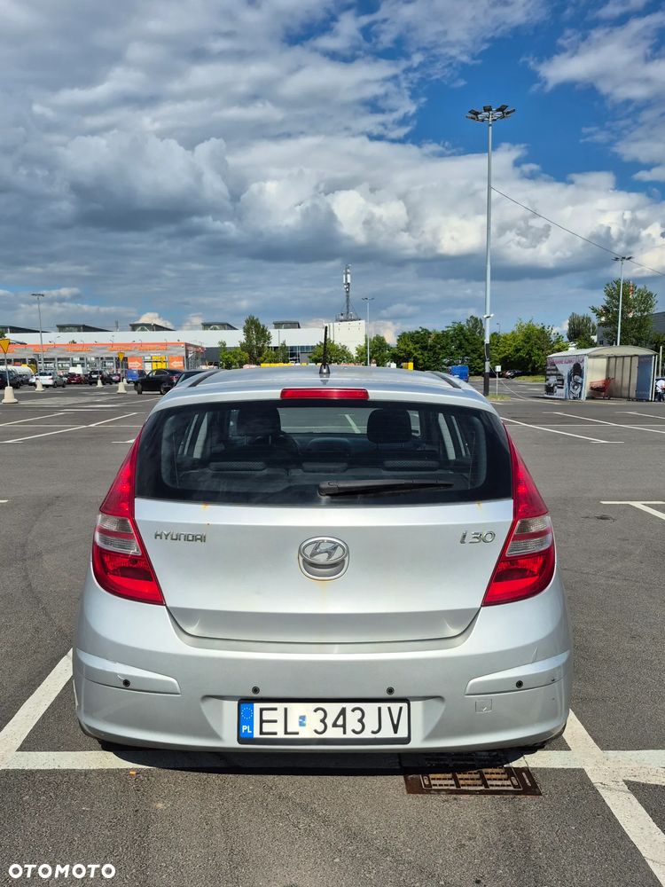 Hyundai i30 1.4 Base + - 2