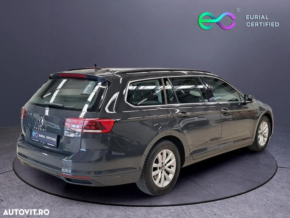 Volkswagen Passat 2.0 TDI DSG Comfortline - 3
