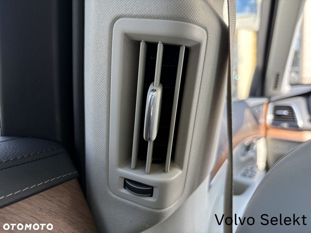 Volvo XC 90 - 24