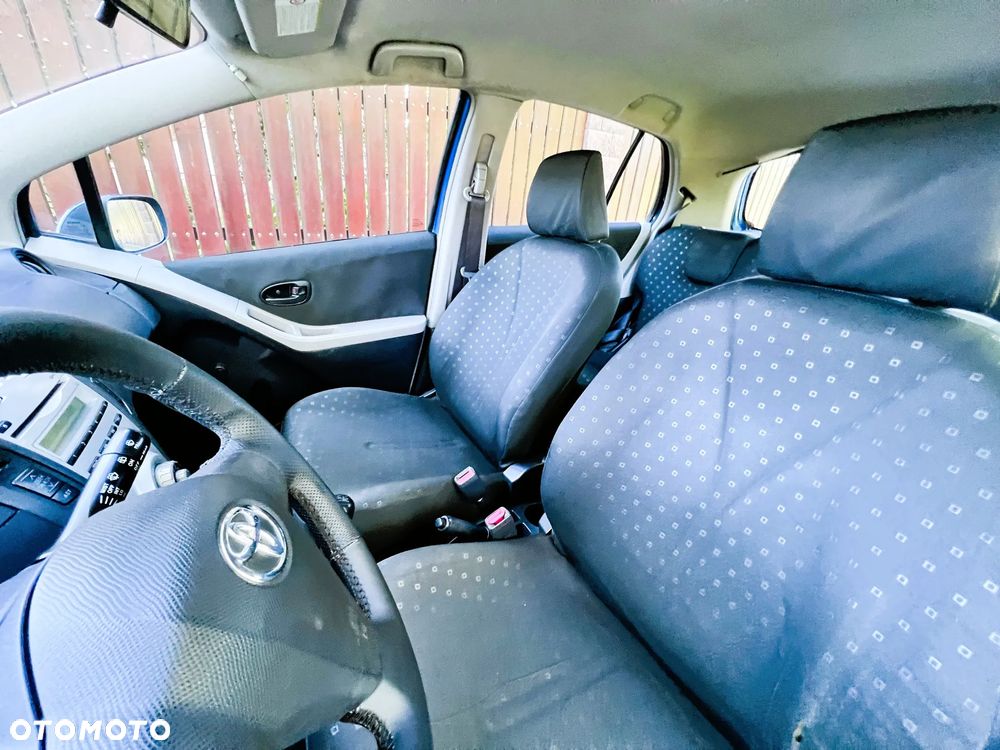 Toyota Yaris - 36