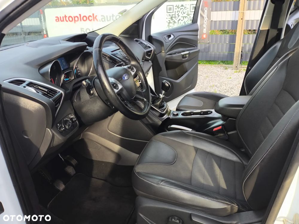 Ford Kuga 2.0 TDCi FWD Titanium - 25