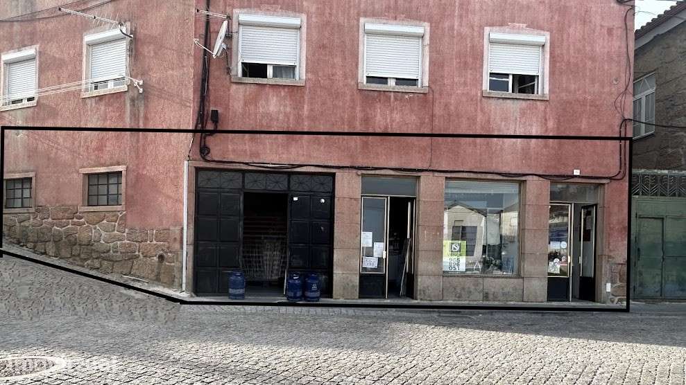 ESPAÇO COMERCIAL PARA VENDA   NA VILA DE GONÇALO - UMA OPORTUNIDADE ÚN - Grande imagem: 2/16