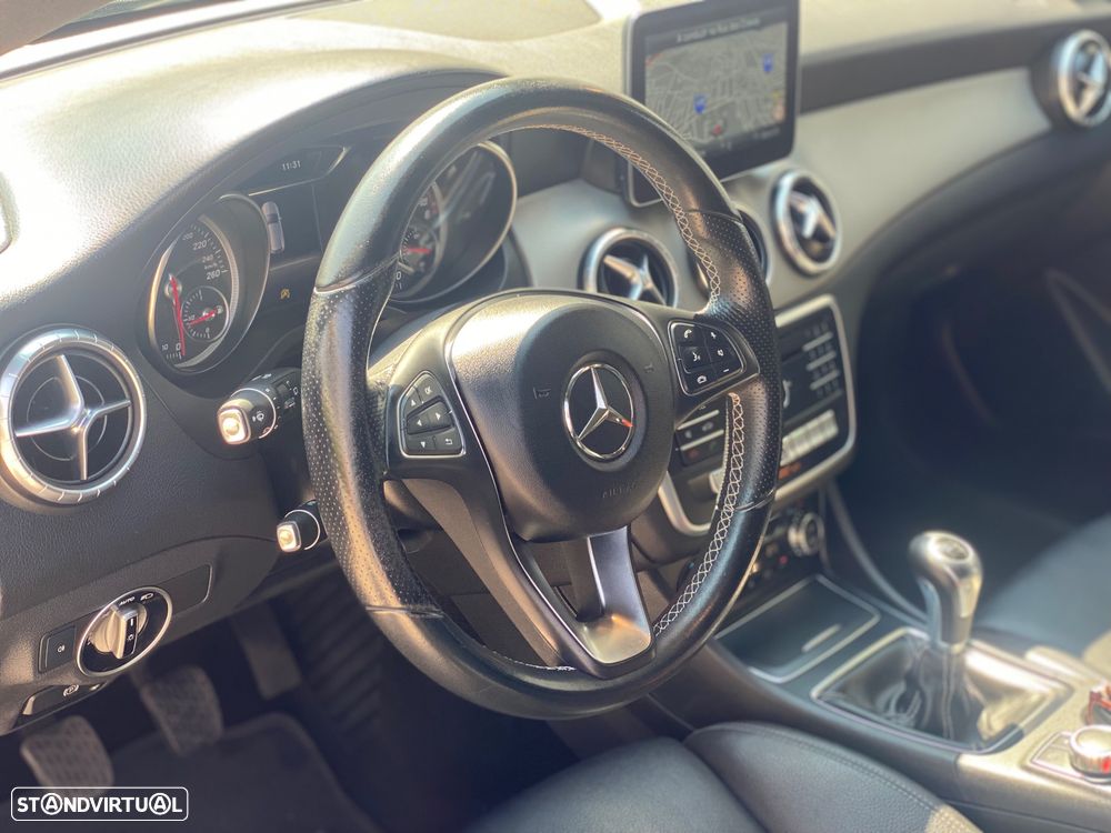 Mercedes-Benz CLA 180 d Shooting Brake Urban - 30