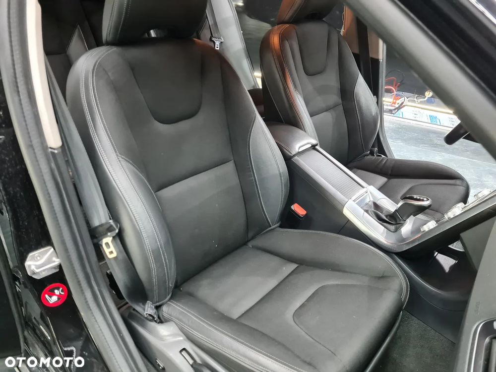 Volvo S60 Cross Country D3 Geartronic Pro - 18