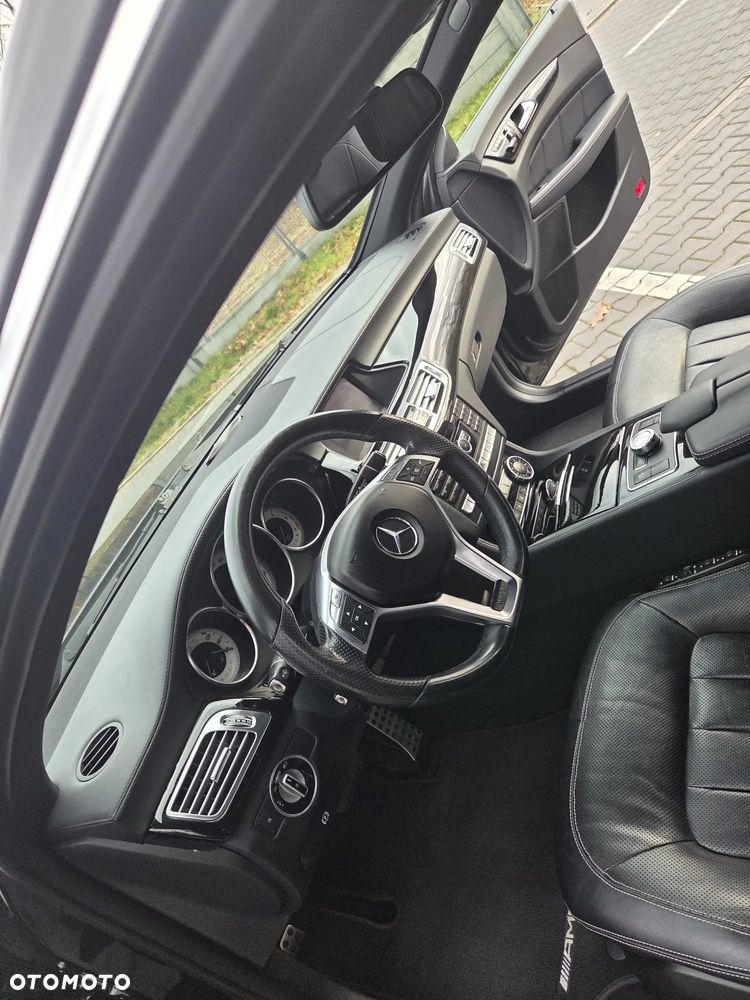 Mercedes-Benz CLS 350 CDI 4Matic 7G-TRONIC - 12