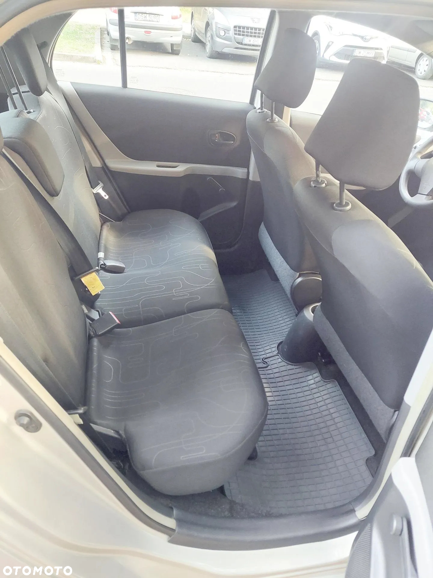 Toyota Yaris 1.0 Luna - 3