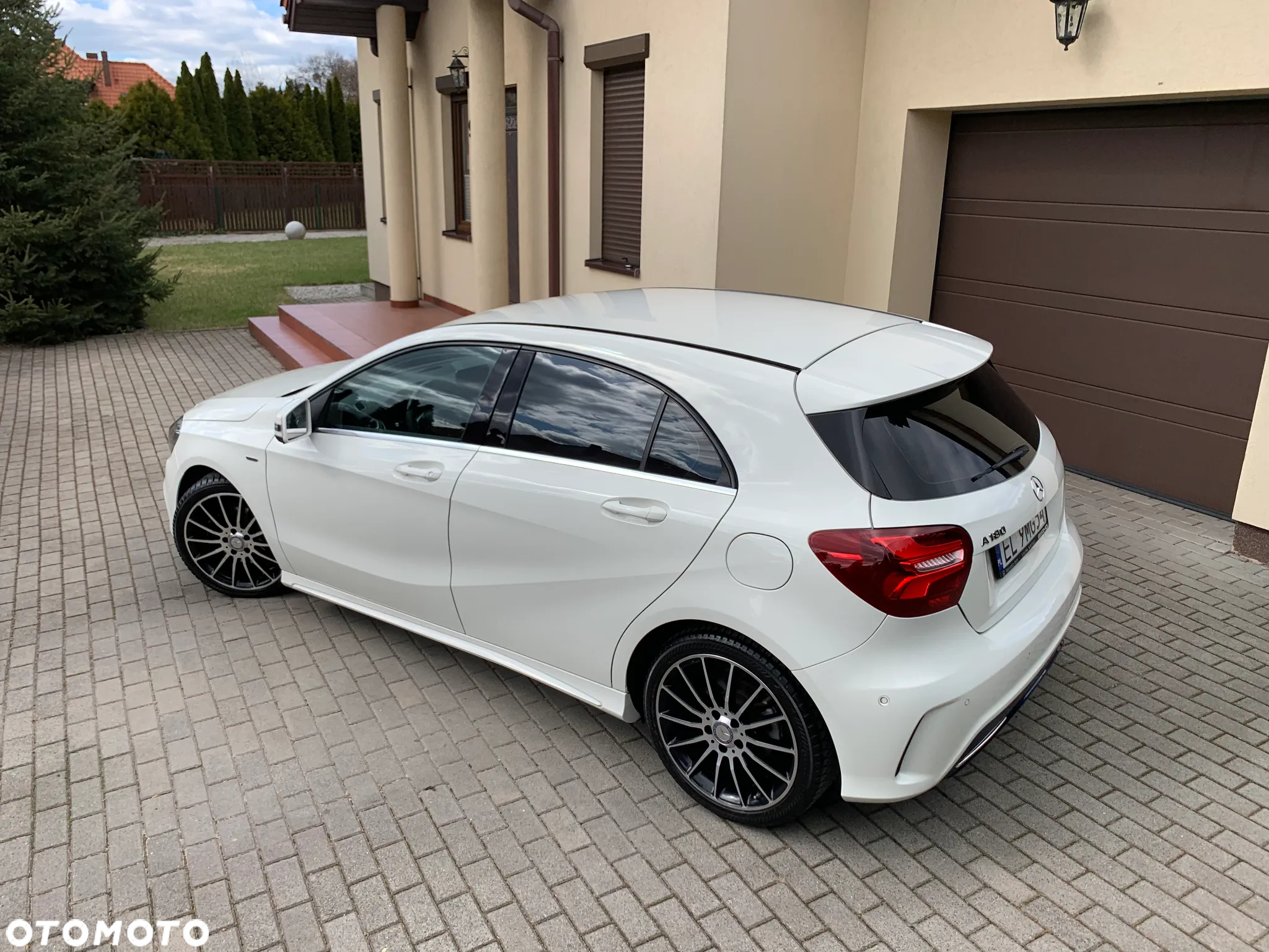 Mercedes-Benz Klasa A 180 7G-DCT AMG Line - 9