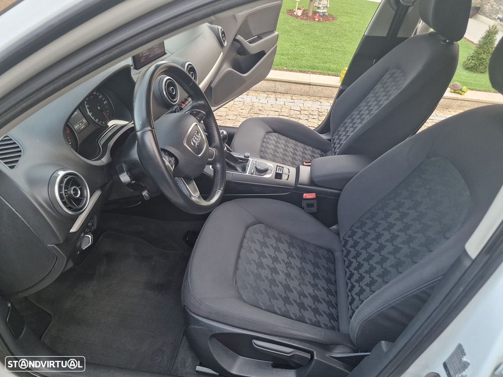 Audi A3 Sportback 1.6 TDI Sport - 8