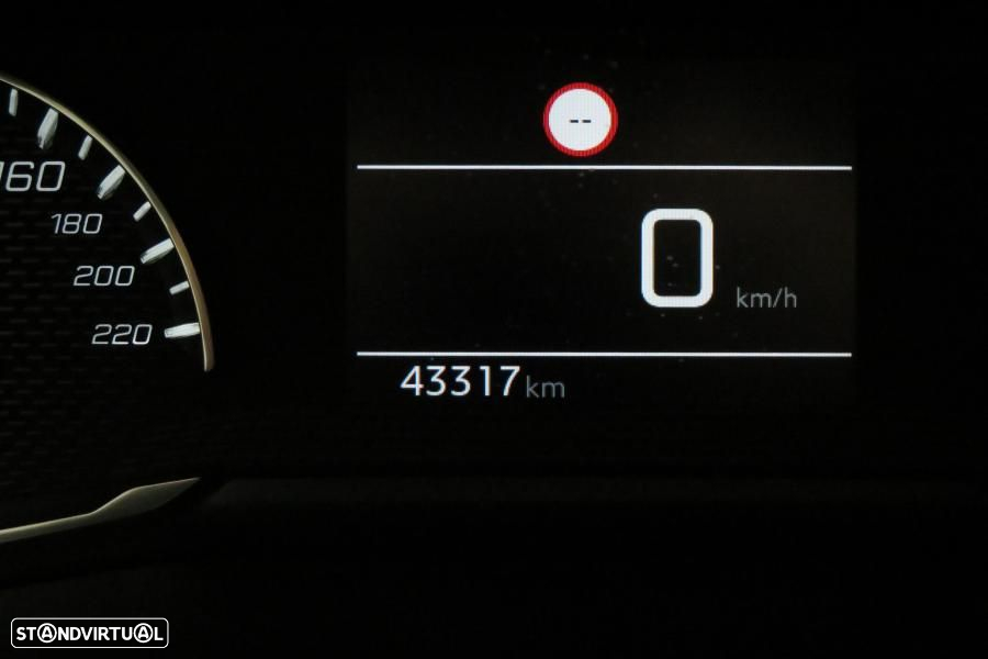 Peugeot 208 1.2 PureTech Active Pack - 26