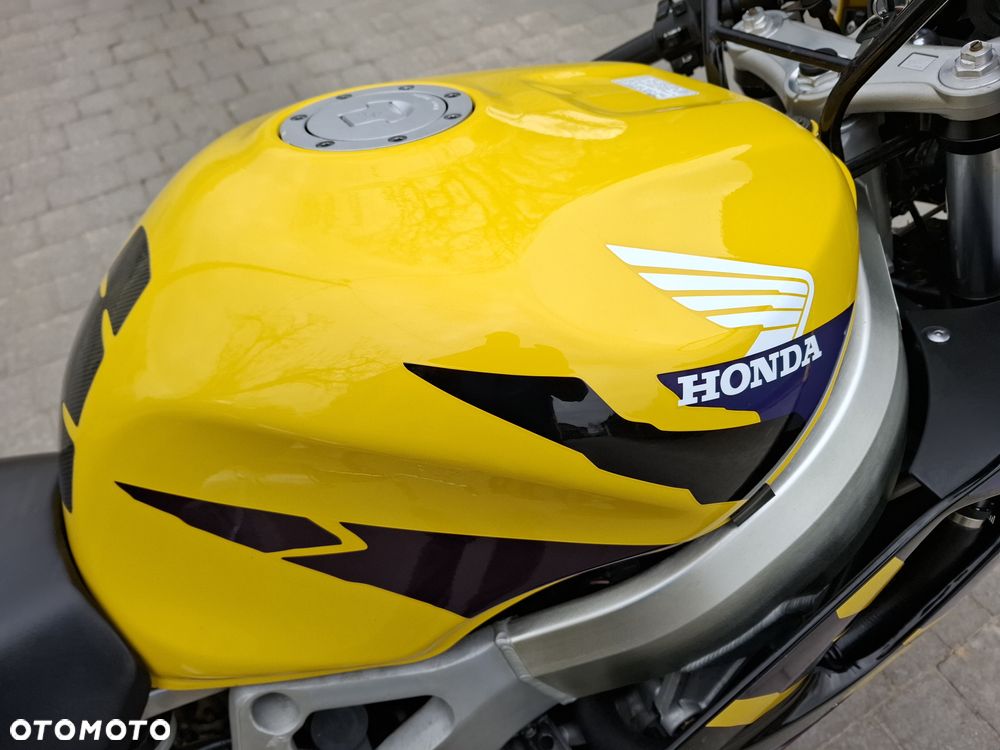 Honda CBR - 7