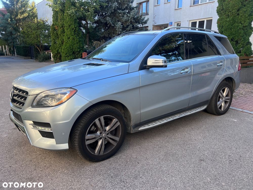 Mercedes-Benz ML 350 BlueTec 4-Matic - 4