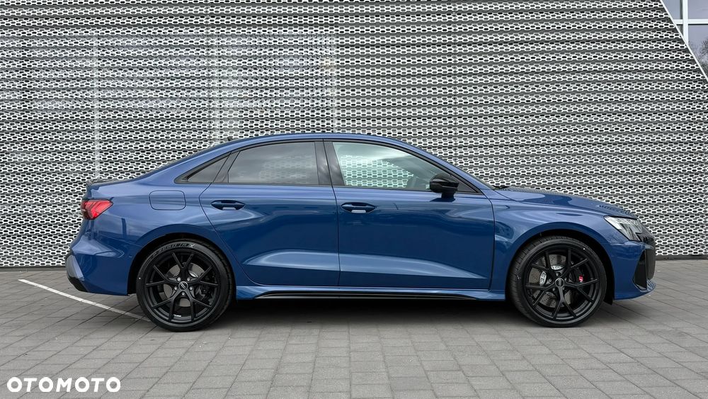 Audi RS3 Limousine - 2